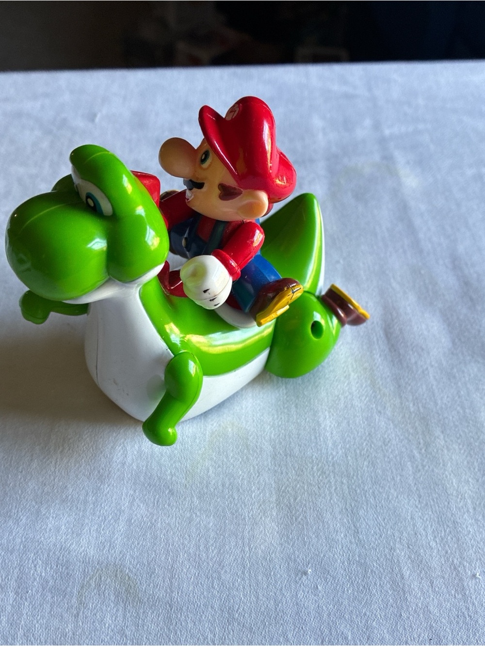 Mario And Yoshi Red-Hatted Figure Riding Green Dinosaur Kids Toy Rare Vintage